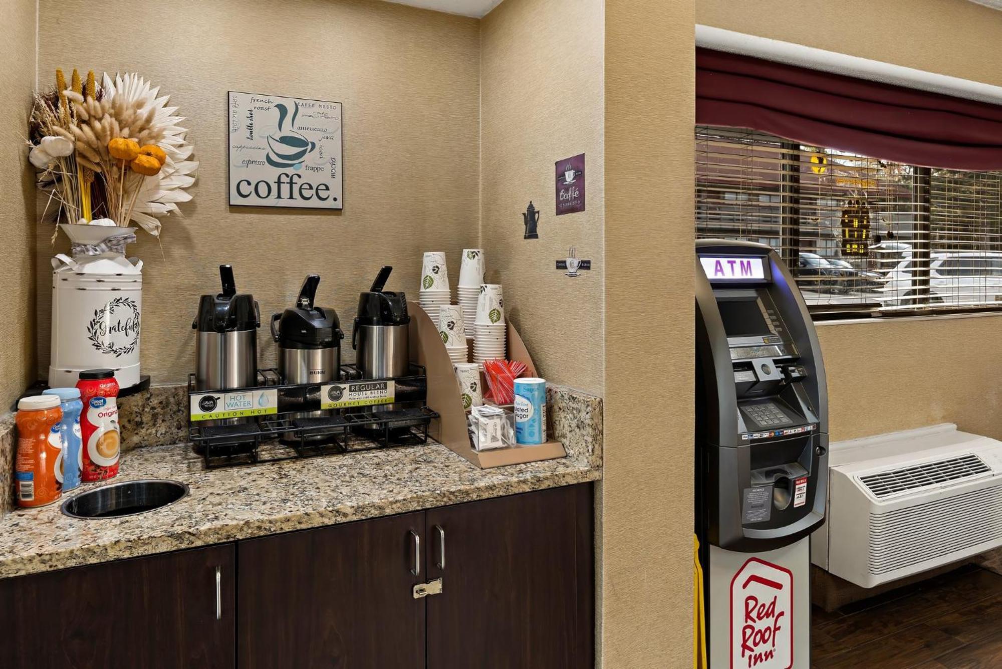 Red Roof Inn Cleveland - Independence Bagian luar foto