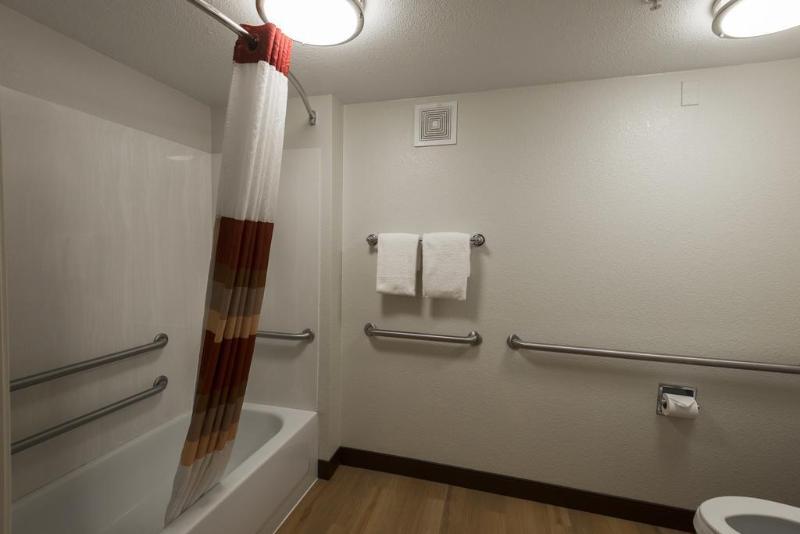 Red Roof Inn Cleveland - Independence Bagian luar foto